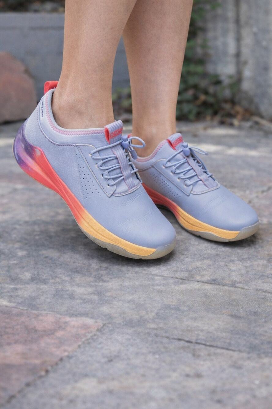 Clove Classic Shoes Women’s Sneakers 8.5 Work Nursing Running Comfort Walking